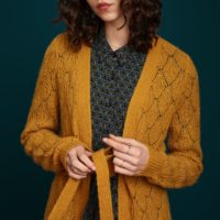 Cardi Long Pallazzone yellow closeup