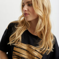 KAnelli T-Shirt black closeup