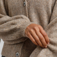 Kajen Cardigan closeup2