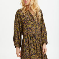 KAnille Dress closeup