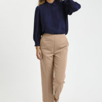 KAsakura Cropped Pants beige front