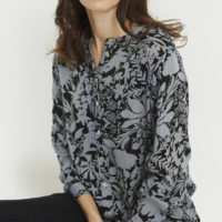 KAnynne Shirt grey closeup