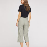 Donna Loose Crop Pant shadow back