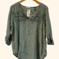 Skjorte m/blonde og paillet army front