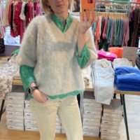 Loose Mohair Knit beige look