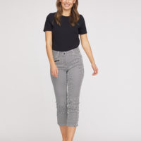 Charlotte Zip Regular Crop Pant black front