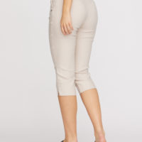 Taylor Regular Capri closeup
