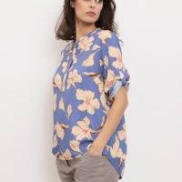 Mathilde Flower Shirt jeans side