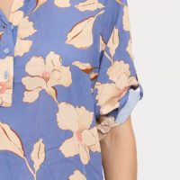Mathilde Flower Shirt jeans closeup