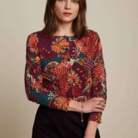 Cardi Roundneck Clubbin front
