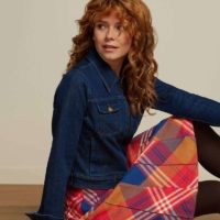 Harper Skirt Jolla Check sitting