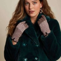 Backstage Glove