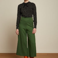 Olivia Blouse The Dig front