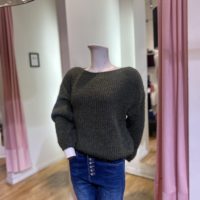 Kaki Boat Neck Knit