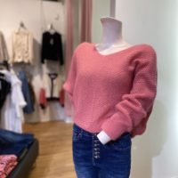 Rasberry V-Neck Knit