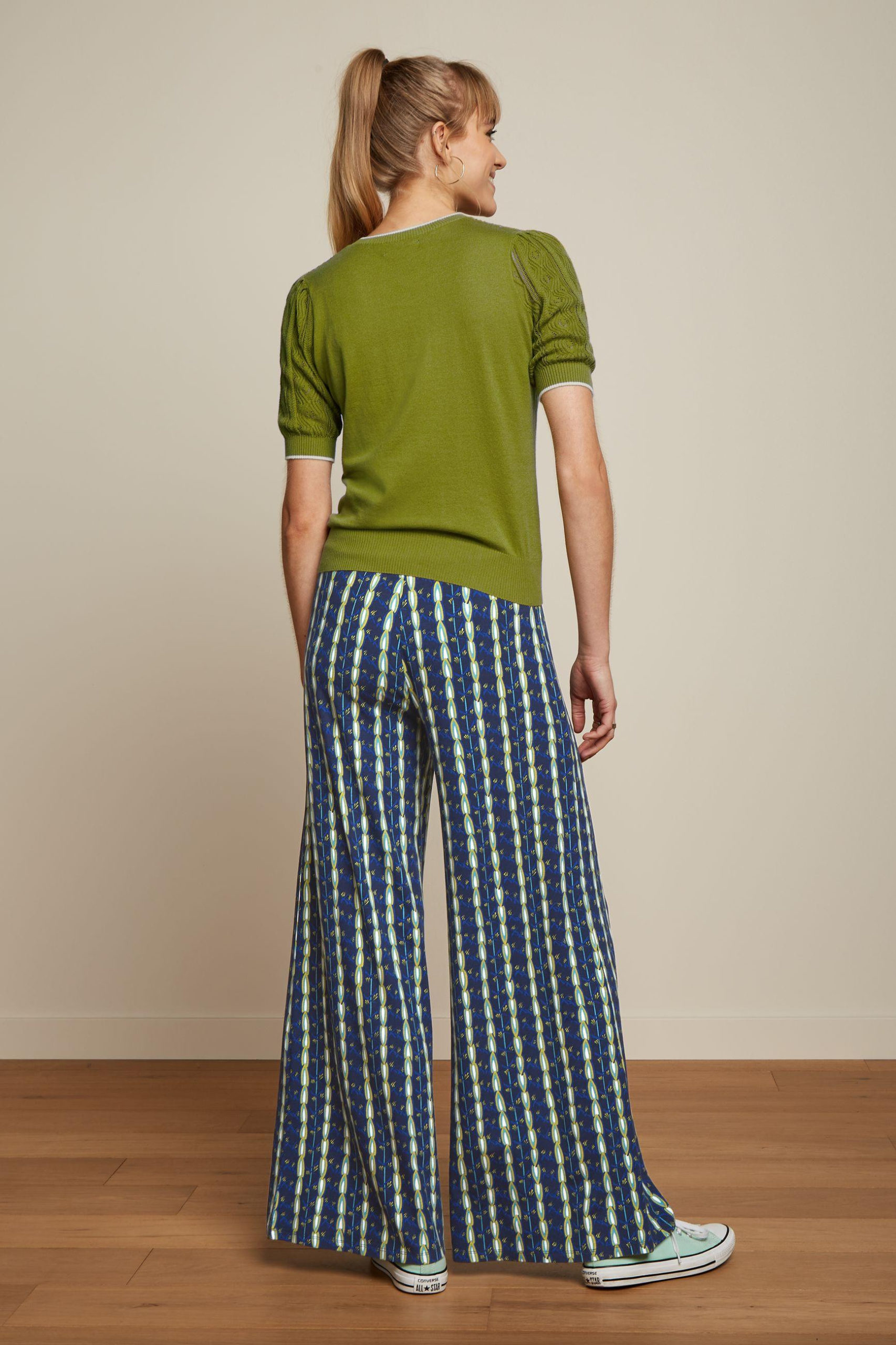 Agnes Puff Green Top Herrero with blue flare pants back