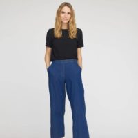 Phoebe Loose Crop - Medium Blue Denim