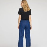 Phoebe Loose Crop - Medium Blue Denim