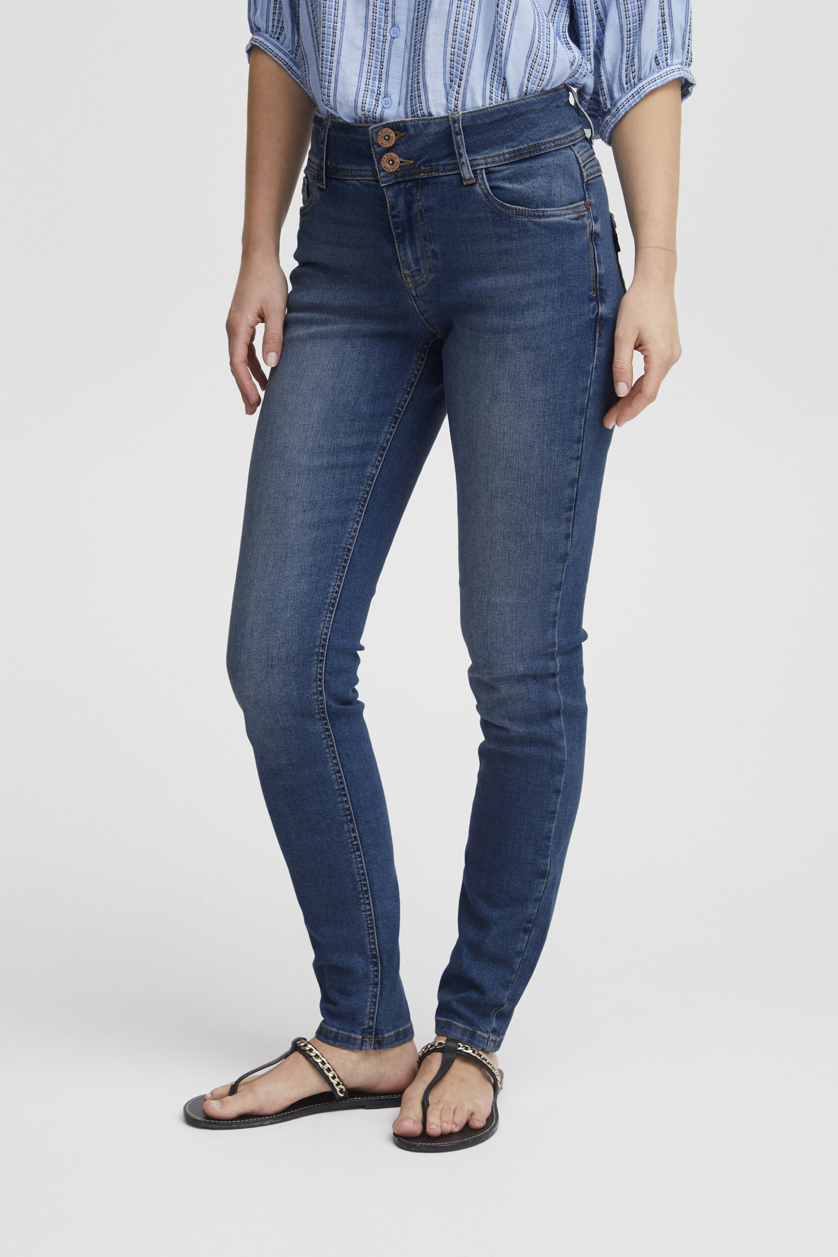 Suzy Blue Curved Skinny Leg item front