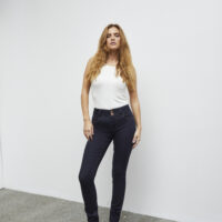 Suzy HW Skinny Leg Jeans front