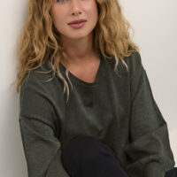 KAregina O-neck Forest Knit closeup