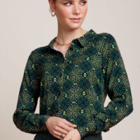 Rosie Blouse Spiller closeup