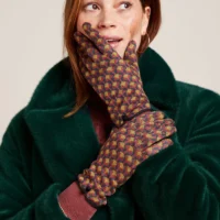 Glove Green Waterloo