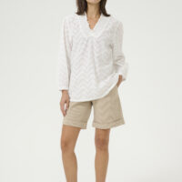 KAvictoria White Blouse front