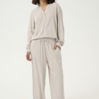 KAmilia Feather Gray Cropped Pants